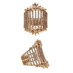 Gold ring with cubic zircons