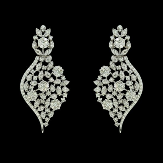 Gold Earrings with diamonds