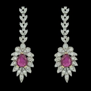 Earring with diamonds and ruby