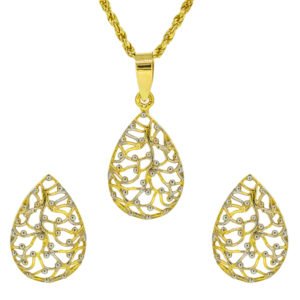 Gold pendant set